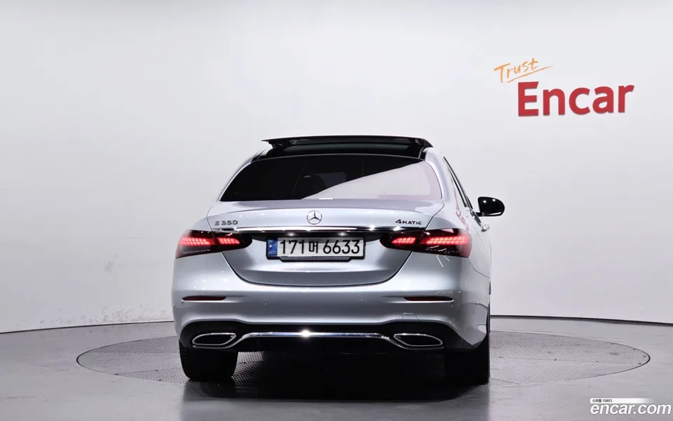 Mercedes-Benz E-Class E350 4MATIC AMG Line 2022 — миниатюра 4