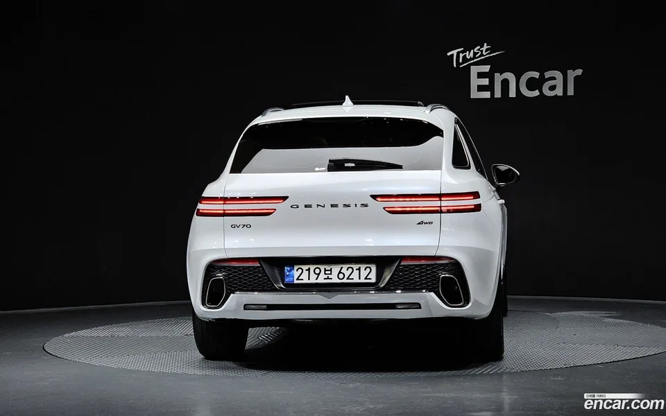 Genesis GV70 2.5T AWD 2023 — миниатюра 4