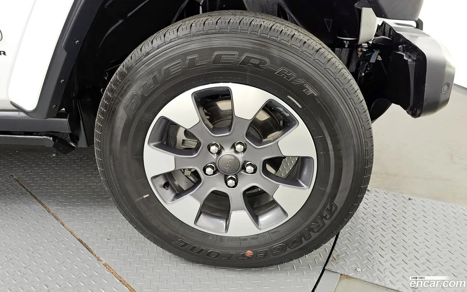 Jeep Wrangler 2.0 4 2023 — миниатюра 5