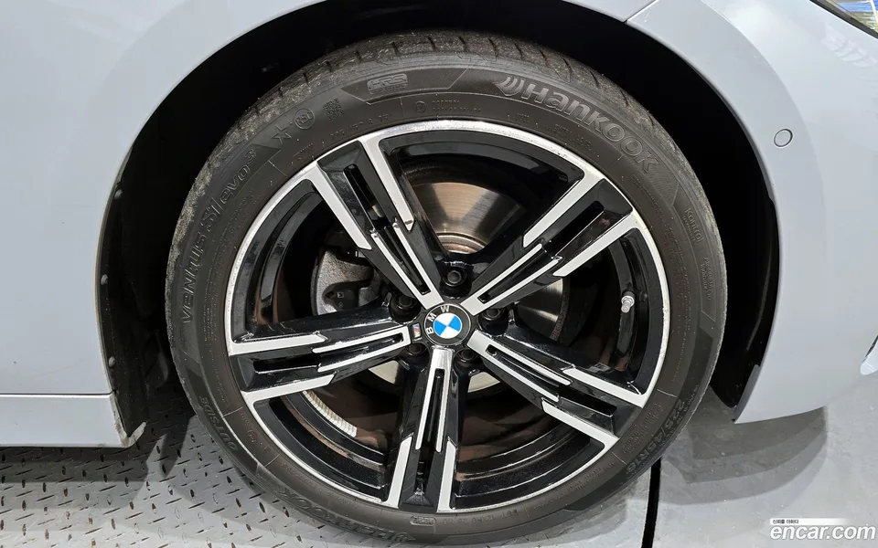 BMW 4 Series 420i M 2022 — миниатюра 2