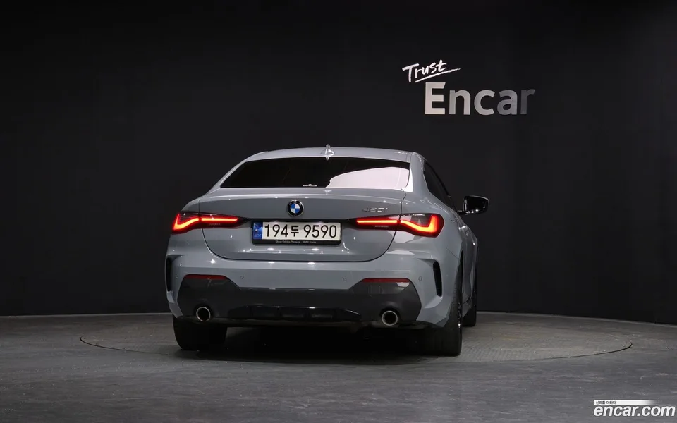 BMW 4 Series 420i M 2022 — миниатюра 4