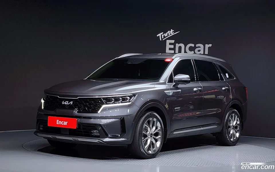 Kia Sorento 2.2 2WD 2023 — фото 1, купить с доставкой в Москву