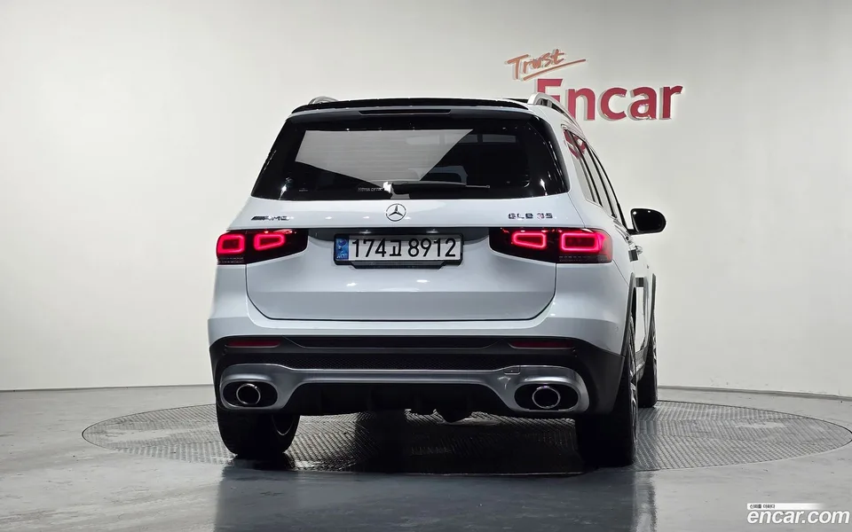 Mercedes-Benz GLB-Class AMG GLB35 4MATIC 2022 — миниатюра 4