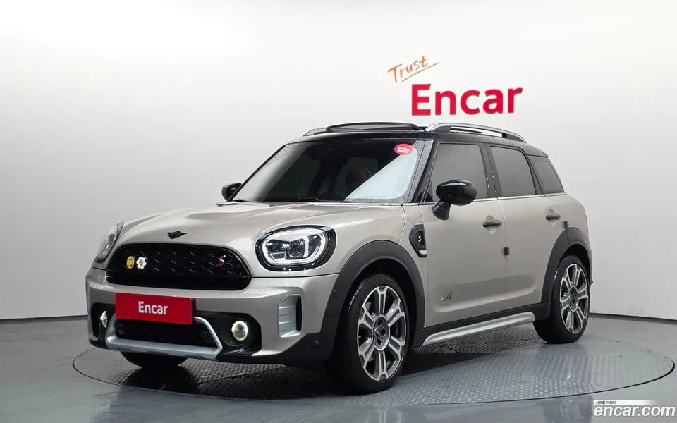 MINI Cooper S Countryman ALL4 2022 — фото 1, купить с доставкой в Москву