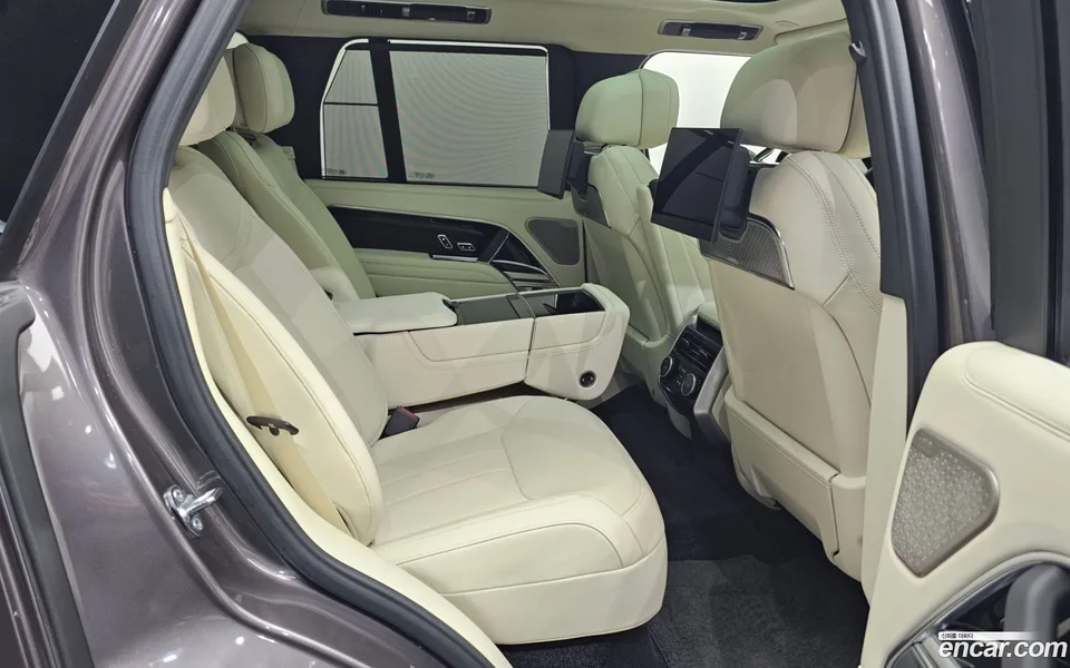 Land Rover Range Rover P550E AB 2024 — миниатюра 5