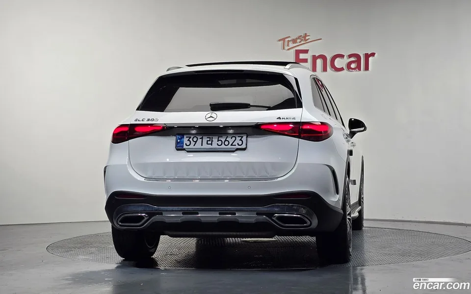 Mercedes-Benz GLC-Class GLC300 4MATIC AMG Line 2023 — миниатюра 4