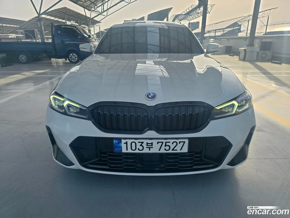 BMW 3 Series 320d M 2023 — миниатюра 3
