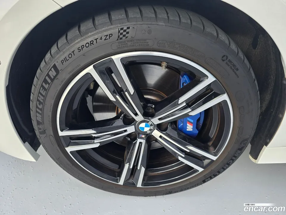 BMW 3 Series 320d M 2023 — миниатюра 5