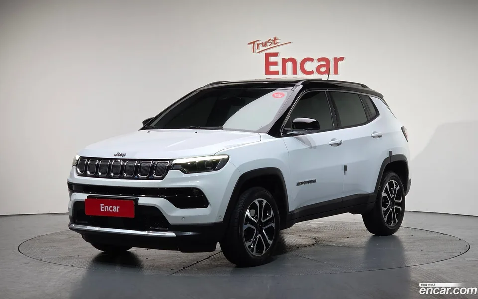 Jeep Compass 2.4 AWD 2022 — фото 1, купить с доставкой в Москву
