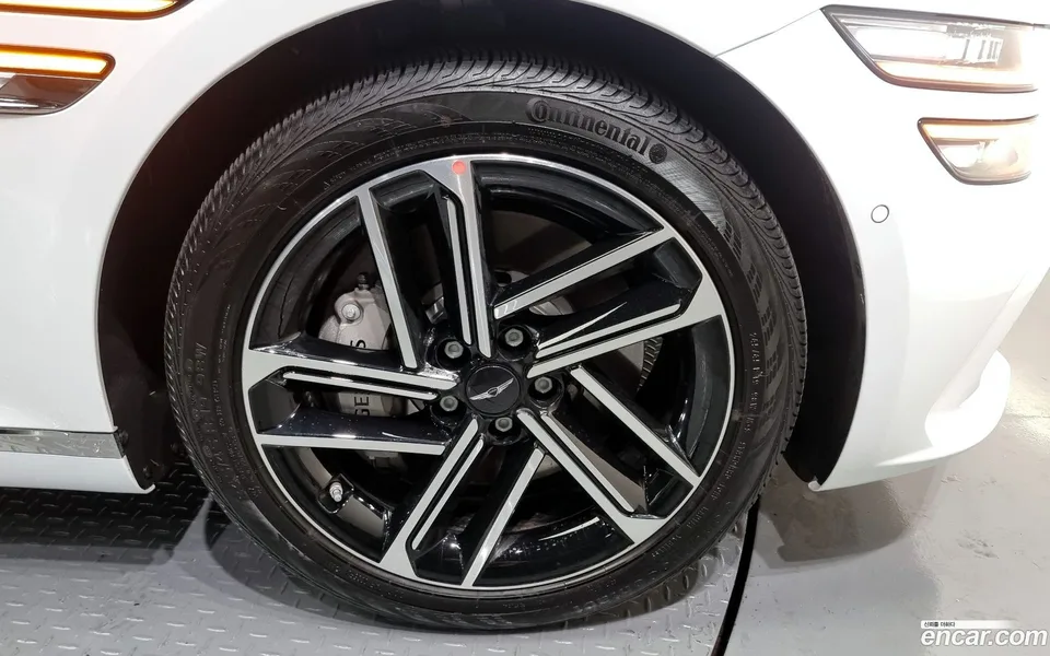 Genesis G80 2.5 AWD 2024 — thumbnail 5