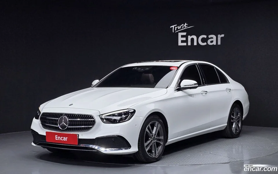 Mercedes-Benz E-Class E250 2023 — фото 1, купить с доставкой в Москву