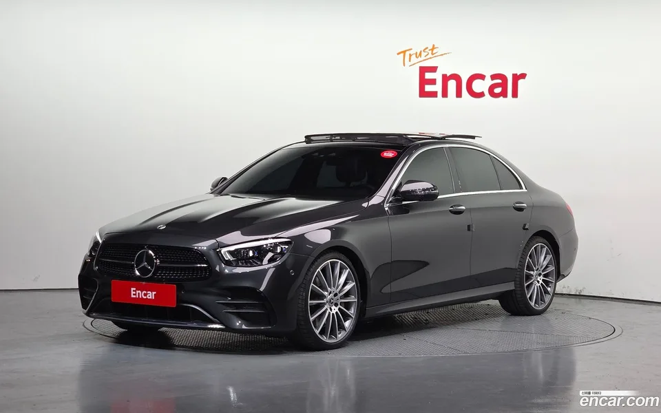 Mercedes-Benz E-Class E350 4MATIC AMG Line 2022 — фото 1, купить с доставкой в Москву