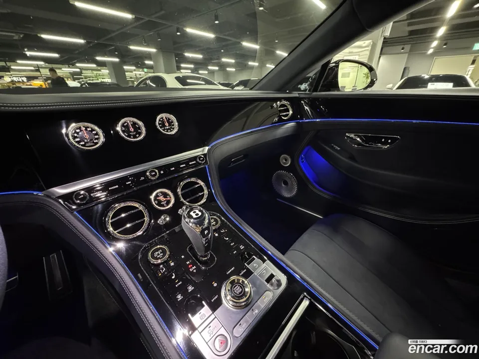 Bentley Continental GT 4.0 GTS 2023 — миниатюра 5