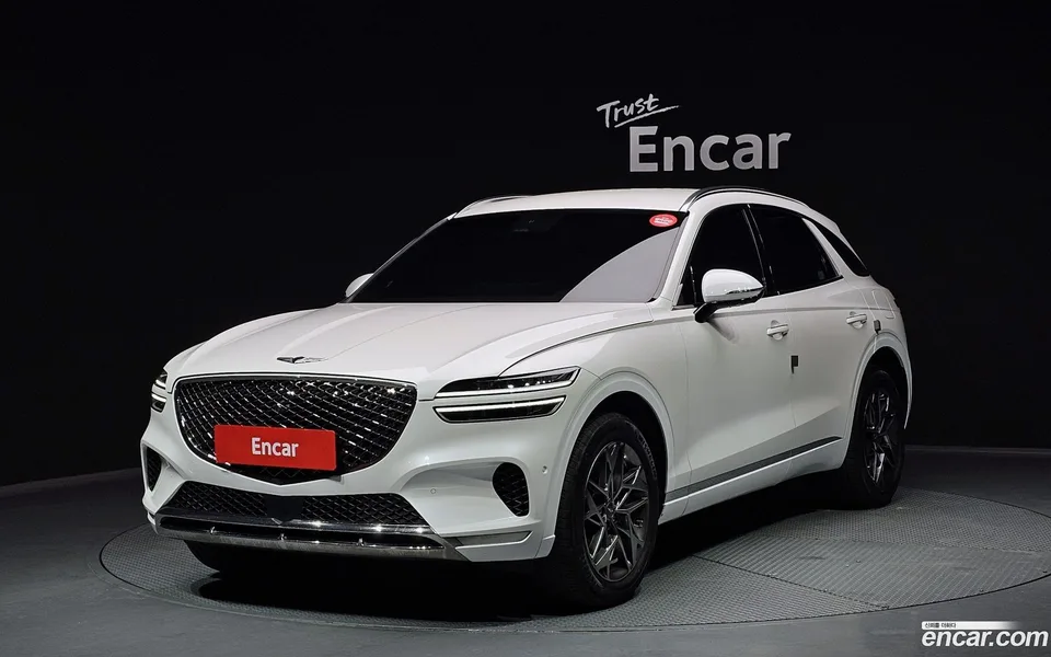 Genesis GV70 2.5T AWD 2023 — фото 1, купить с доставкой в Москву