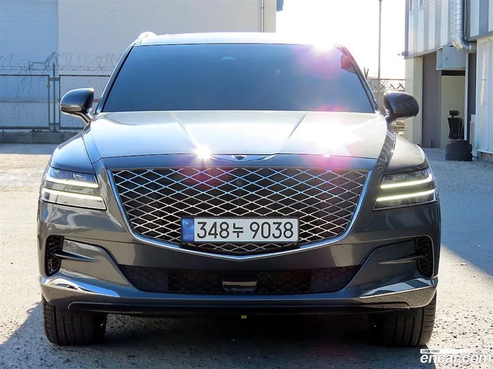 Genesis GV80 3.5T AWD 2022 — фото 1, купить с доставкой в Москву