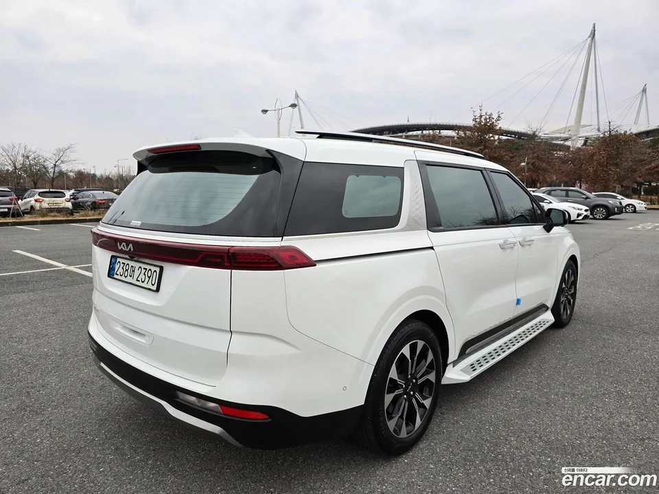 Kia Carnival 7 2022 — миниатюра 2