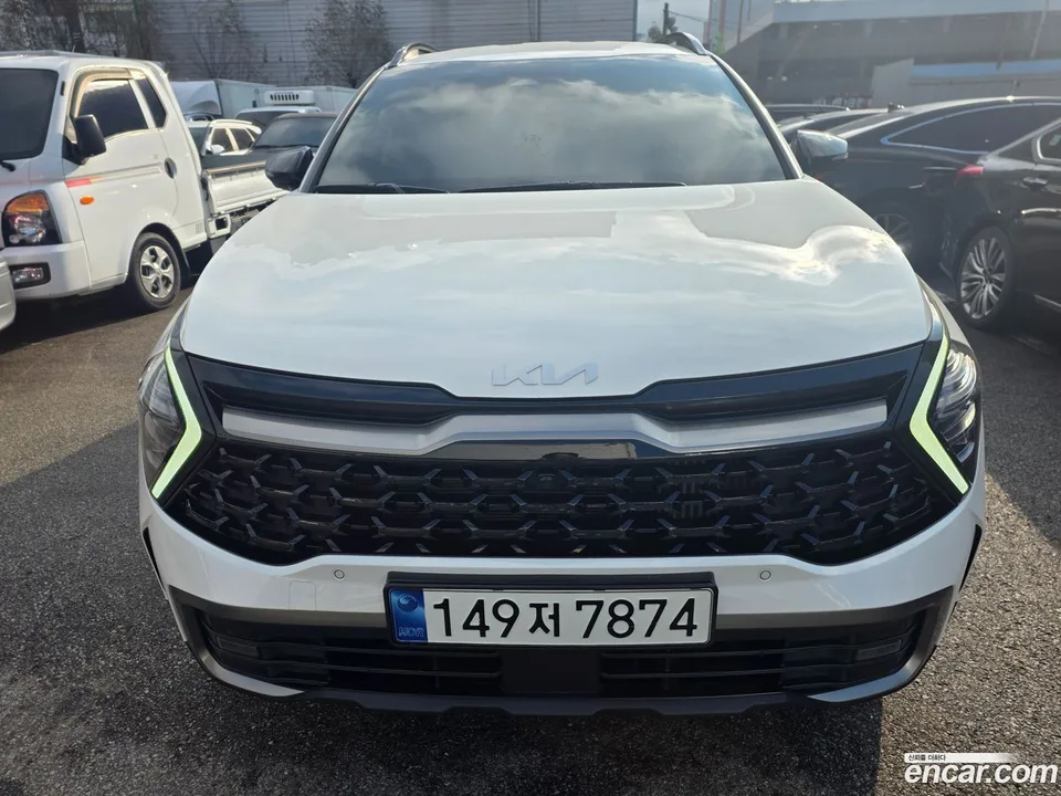 Kia Sportage 1.6 2WD 2023 — фото 1, купить с доставкой в Москву