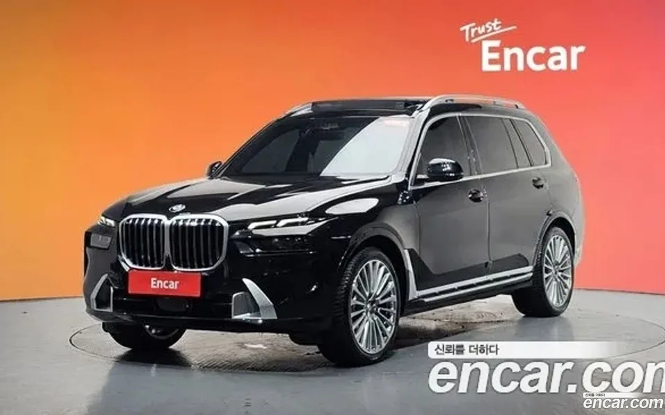 BMW X7 xDrive 40i 6 2023 — фото 1, купить с доставкой в Москву