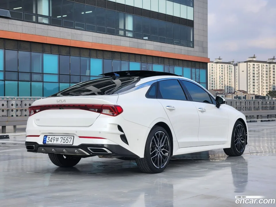 Kia K5 1.6 2023 — миниатюра 3