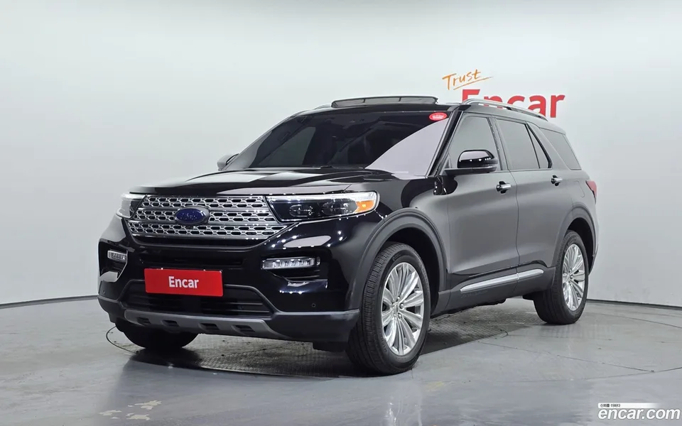 Ford Explorer 2.3 4WD 2023 — фото 1, купить с доставкой в Москву