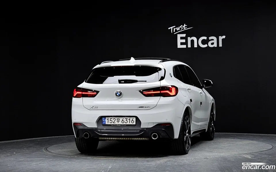 BMW X2 xDrive20i M 2023 — миниатюра 4