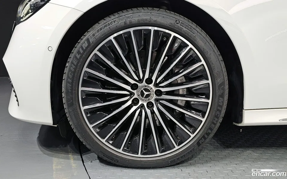 Mercedes-Benz E-Class E450 4MATIC 2024 — миниатюра 5