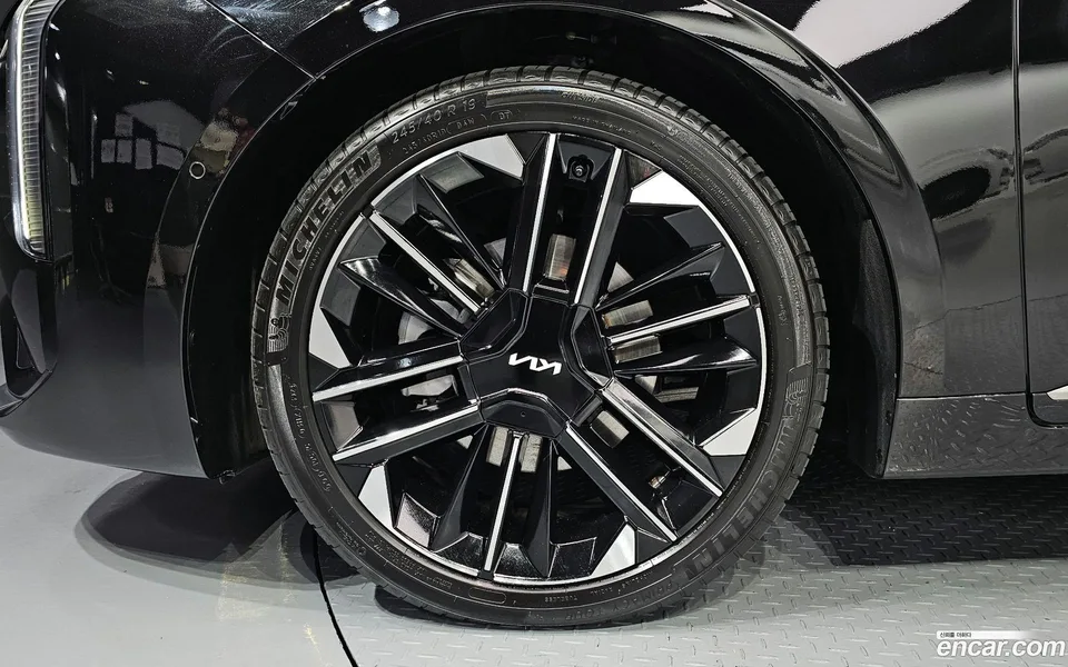 Kia K8 Hybrid 2025 — миниатюра 2