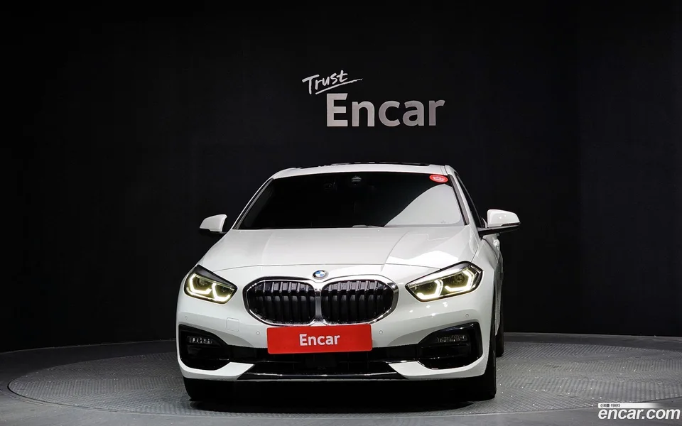BMW 1 Series 120i 2023 — миниатюра 3