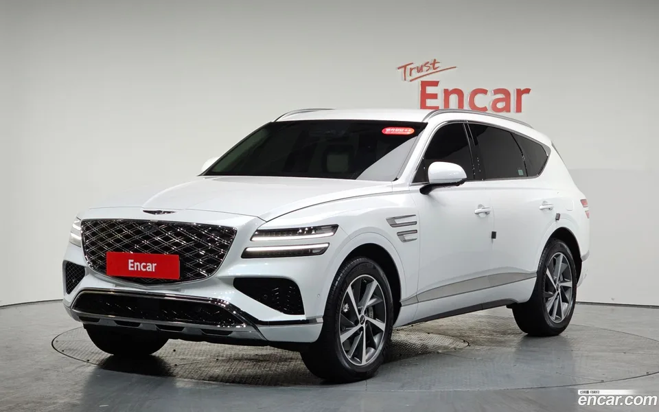 Genesis GV80 2.5T AWD 2023 — фото 1, купить с доставкой в Москву