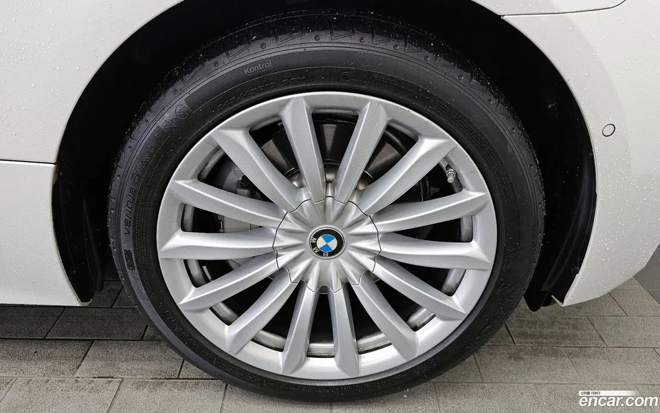 BMW 6 Series GT 630i xDrive 2022 — миниатюра 2