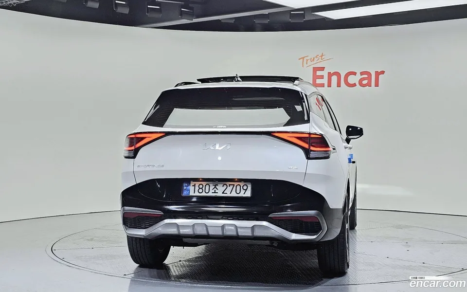 Kia Sportage Hybrid 2WD 2022 — миниатюра 4