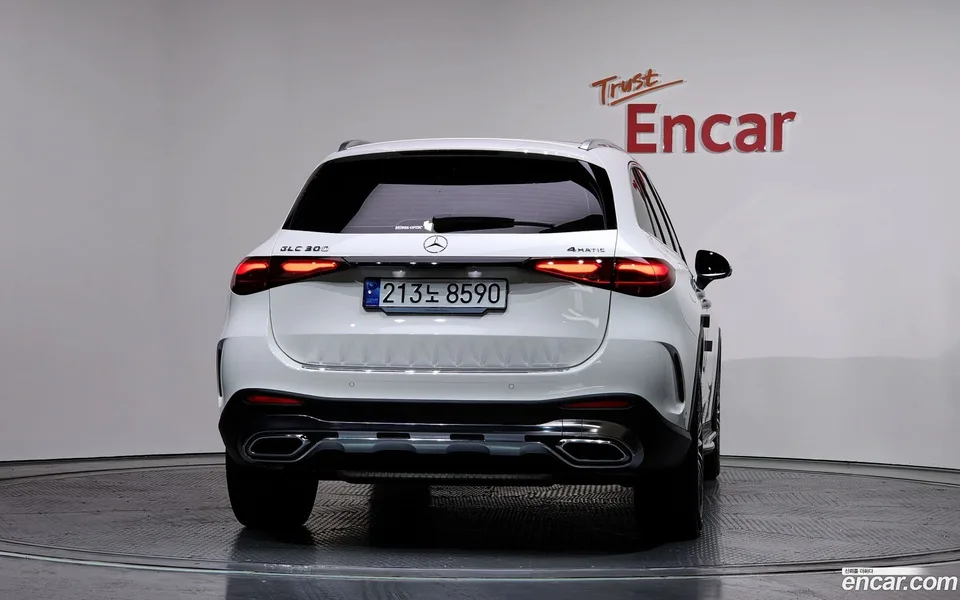 Mercedes-Benz GLC-Class GLC300 4MATIC AMG Line 2024 — миниатюра 4