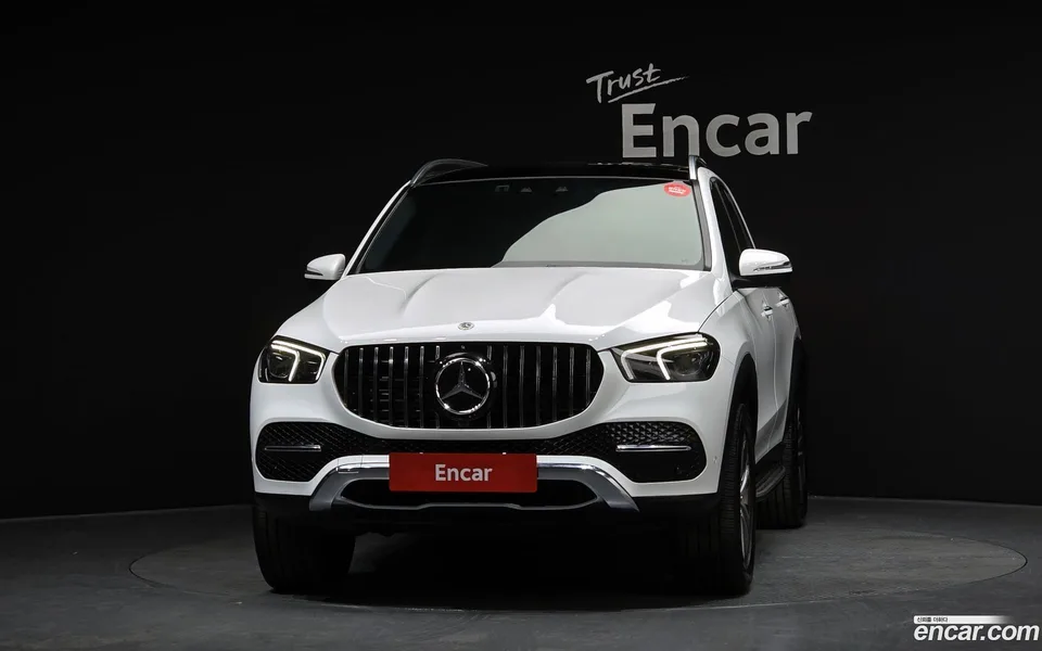 Mercedes-Benz GLE-Class GLE300d 4MATIC 2023 — миниатюра 3