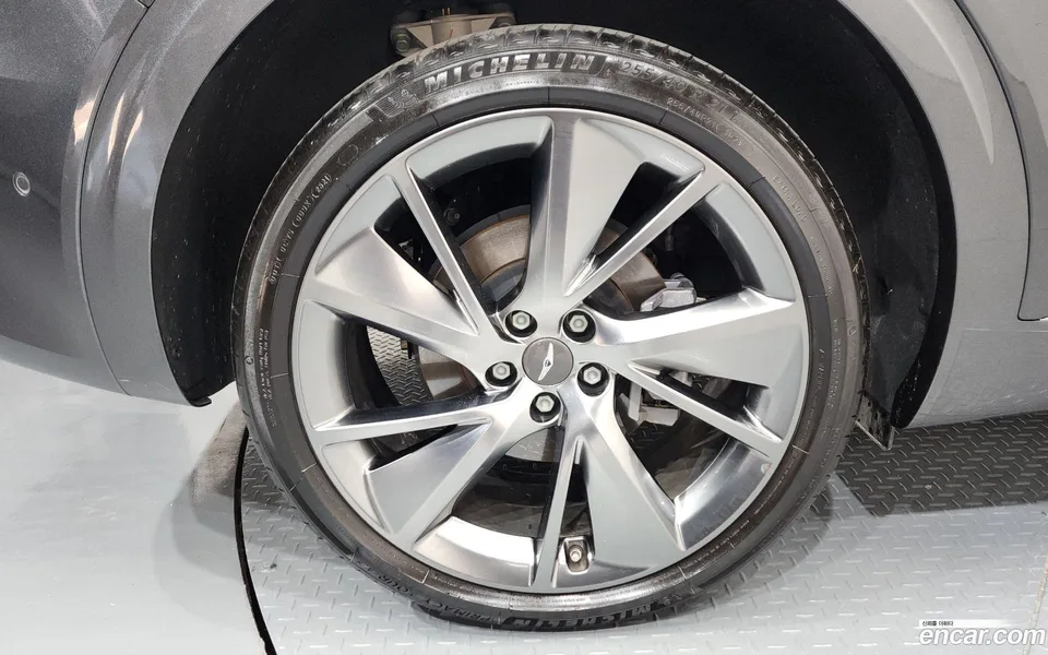 Genesis GV70 2.5T AWD 2022 — миниатюра 2