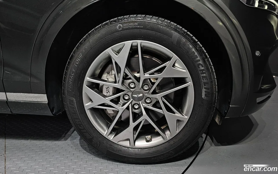 Genesis GV70 2.5T AWD 2023 — миниатюра 2