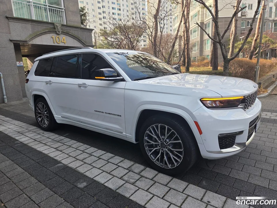 Jeep Grand Cherokee L 3.6 2023 — миниатюра 4