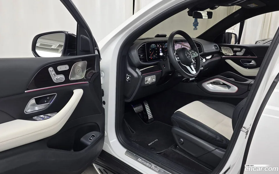 Mercedes-Benz GLE-Class GLE400d 4MATIC 2022 — фото 1, купить с доставкой в Москву
