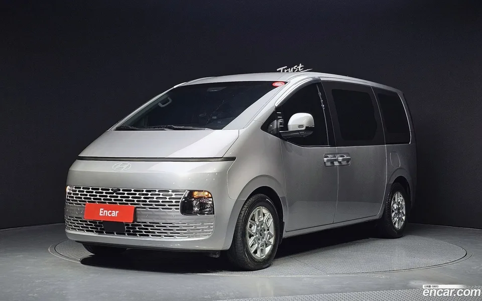 Hyundai Staria 4WD 9 2024 — фото 1, купить с доставкой в Москву