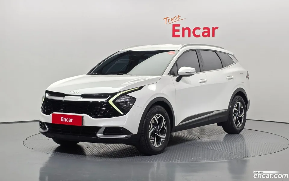Kia Sportage 2.0 2WD 2022 — фото 1, купить с доставкой в Москву