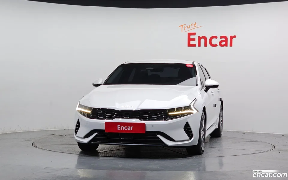 Kia K5 Hybrid 2023 — миниатюра 3