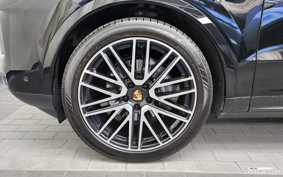 Porsche Cayenne 3.0 2024 — миниатюра 5