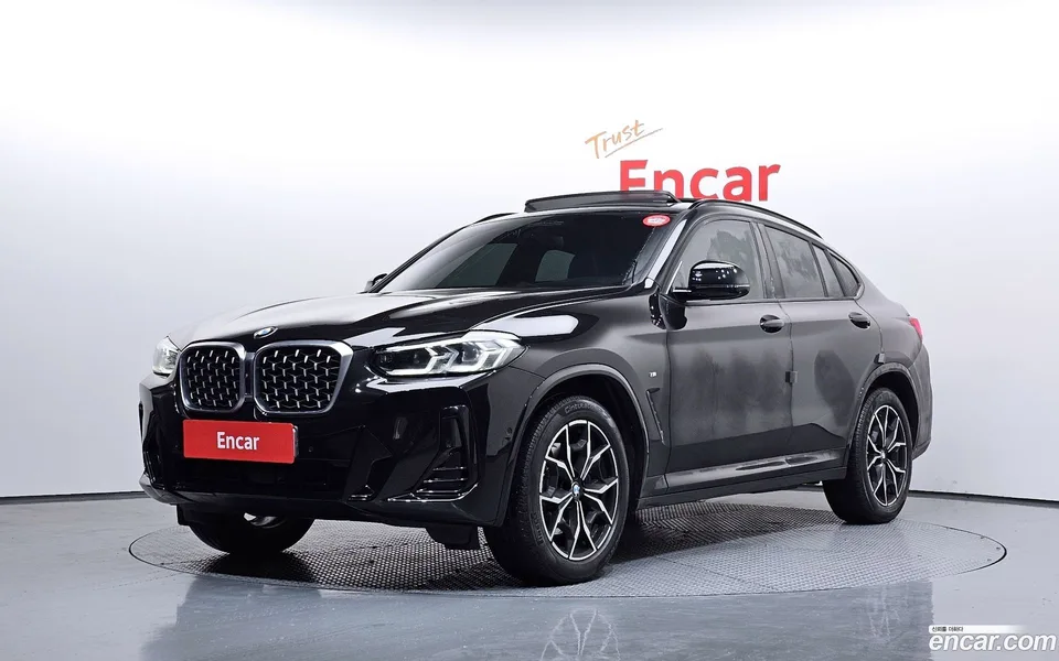 BMW X4 xDrive20i M 2024 — фото 1, купить с доставкой в Москву