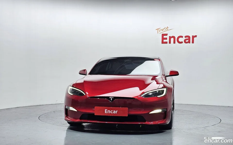 Tesla Model S 2023 — миниатюра 3
