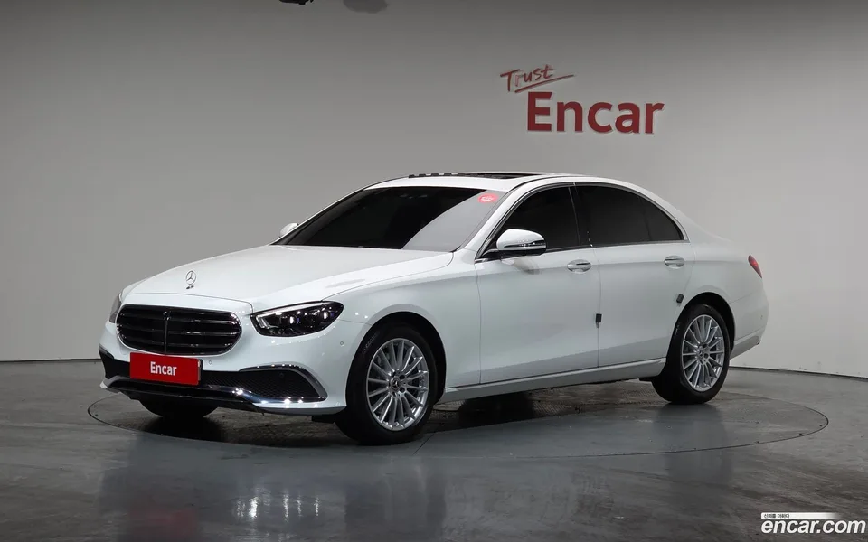 Mercedes-Benz E-Class E250 2022 — фото 1, купить с доставкой в Москву