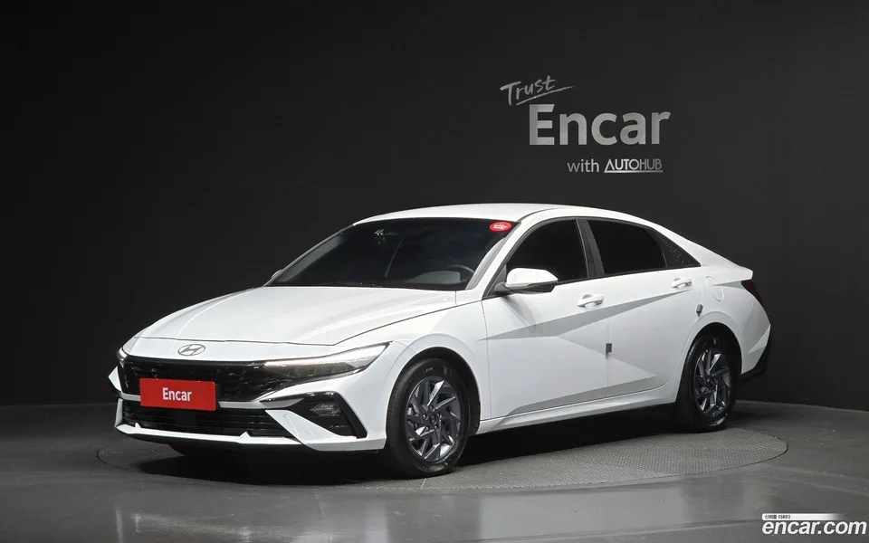 Hyundai Avante CN7 Hybrid 2024 — фото 1, купить с доставкой в Москву