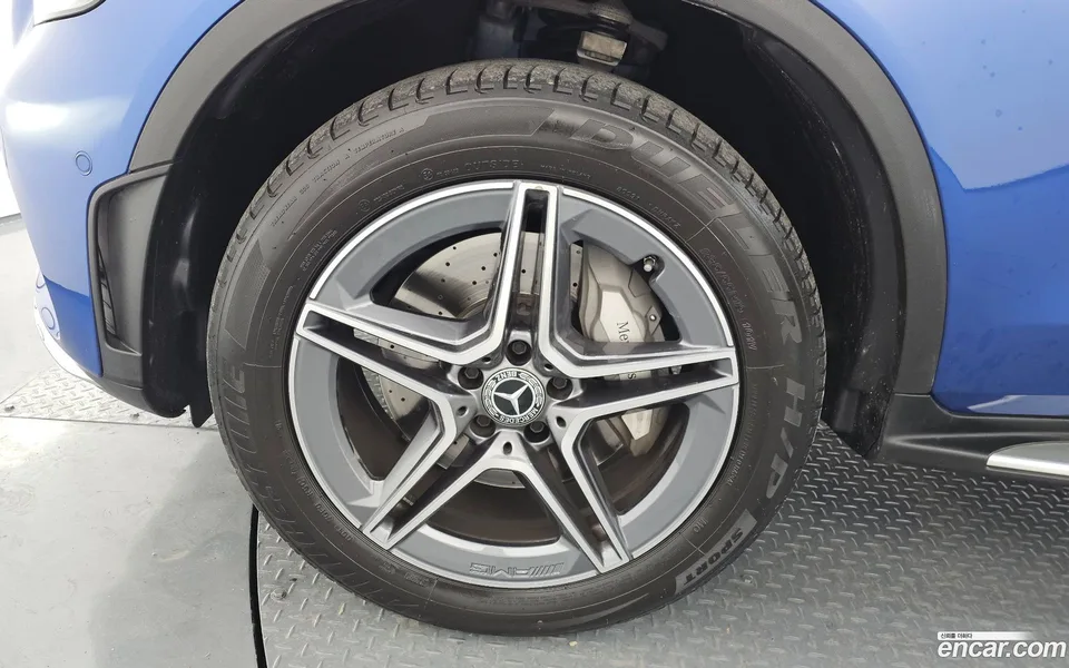 Mercedes-Benz GLC-Class GLC300e 4MATIC 2022 — миниатюра 2