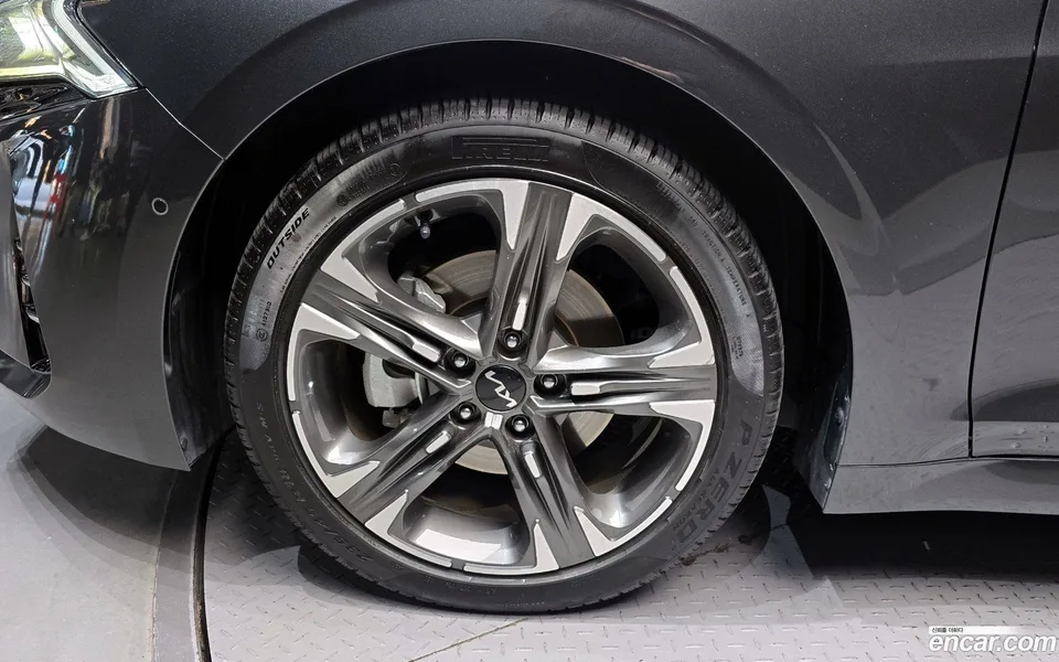 Kia K5 Hybrid 2023 — миниатюра 5