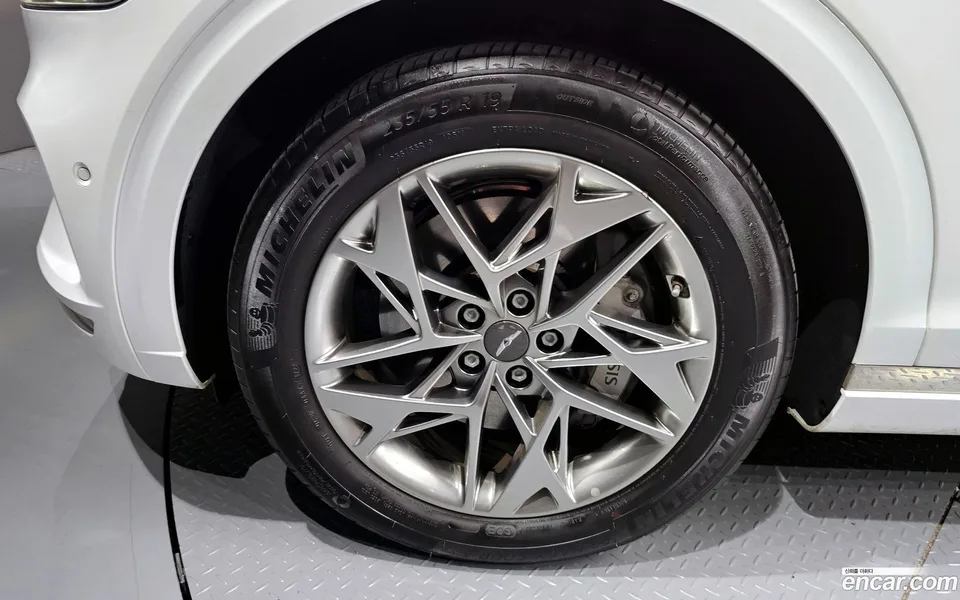 Genesis GV70 2.5T AWD 2022 — миниатюра 2