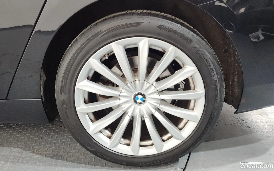 BMW 6 Series GT 620d 2022 — миниатюра 5