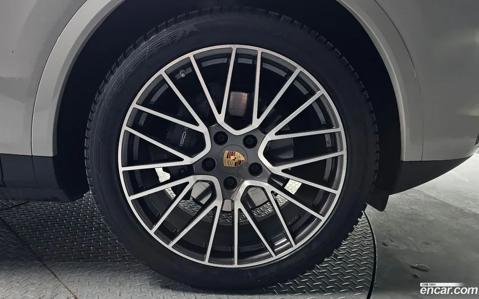 Porsche Cayenne 3.0 2023 — миниатюра 5